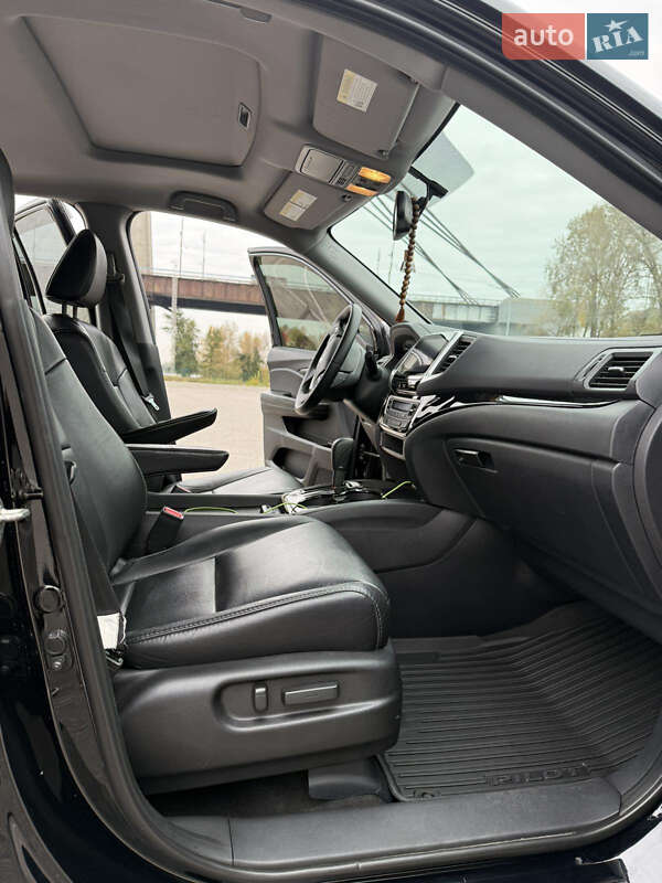 Позашляховик / Кросовер Honda Pilot 2017 в Києві