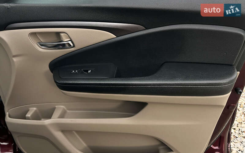 Внедорожник / Кроссовер Honda Pilot 2016 в Коломые