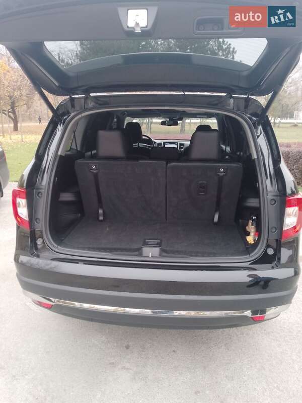 Позашляховик / Кросовер Honda Pilot 2018 в Дніпрі