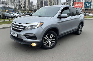 Внедорожник / Кроссовер Honda Pilot 2017 в Киеве