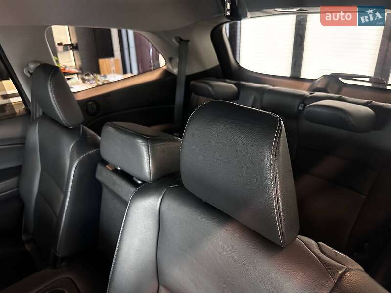 Позашляховик / Кросовер Honda Pilot 2018 в Львові