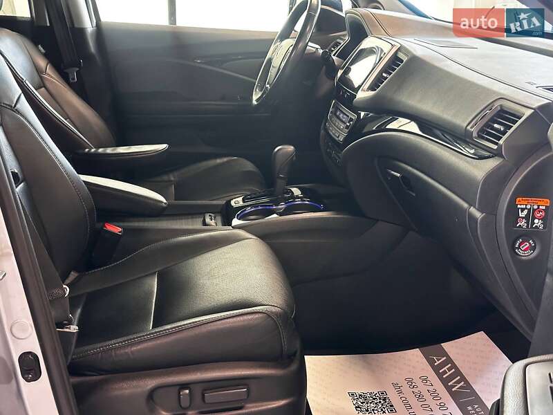 Позашляховик / Кросовер Honda Pilot 2018 в Львові