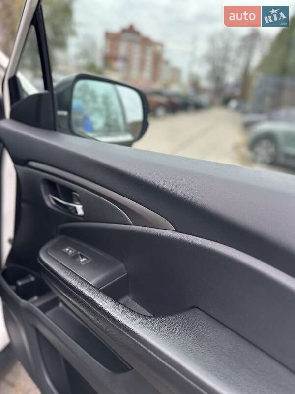 Внедорожник / Кроссовер Honda Pilot 2018 в Полтаве