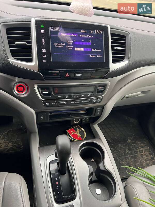 Внедорожник / Кроссовер Honda Pilot 2015 в Киеве