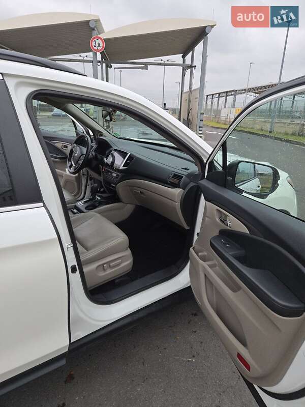 Внедорожник / Кроссовер Honda Pilot 2015 в Львове