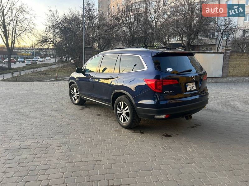 Внедорожник / Кроссовер Honda Pilot 2016 в Ровно