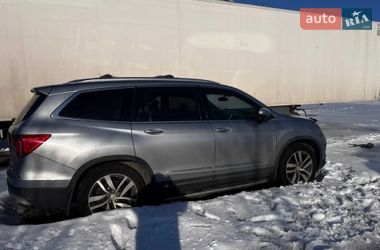 Внедорожник / Кроссовер Honda Pilot 2016 в Киеве