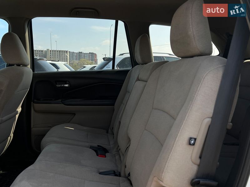Внедорожник / Кроссовер Honda Pilot 2017 в Львове