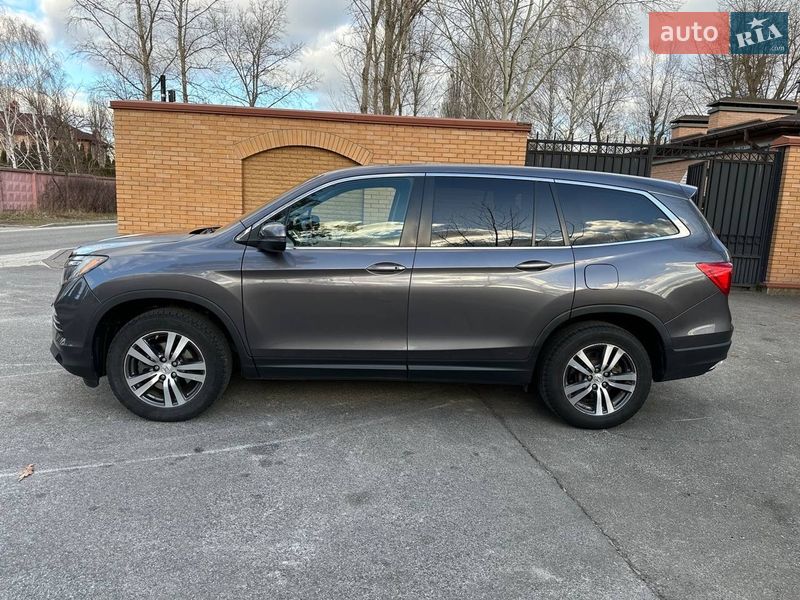 Внедорожник / Кроссовер Honda Pilot 2017 в Киеве