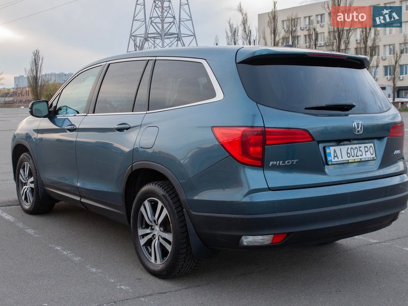 Внедорожник / Кроссовер Honda Pilot 2015 в Киеве