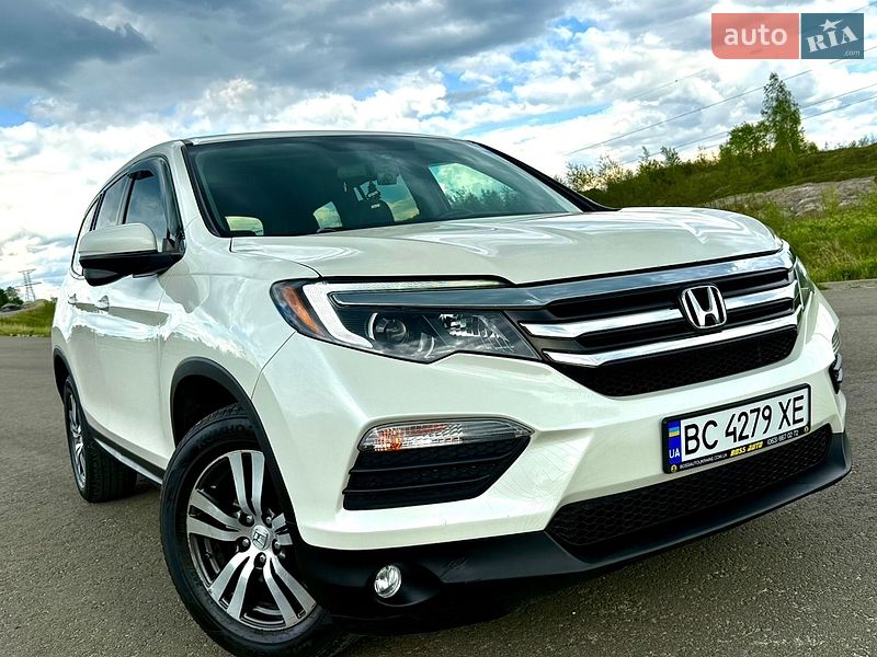 Позашляховик / Кросовер Honda Pilot 2017 в Трускавці
