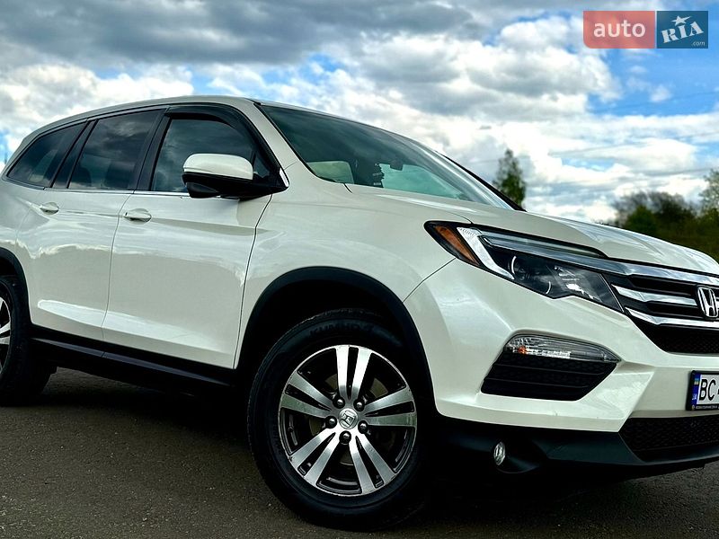 Позашляховик / Кросовер Honda Pilot 2017 в Трускавці