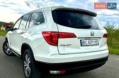 Позашляховик / Кросовер Honda Pilot 2017 в Трускавці