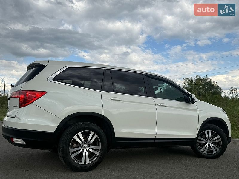 Позашляховик / Кросовер Honda Pilot 2017 в Трускавці