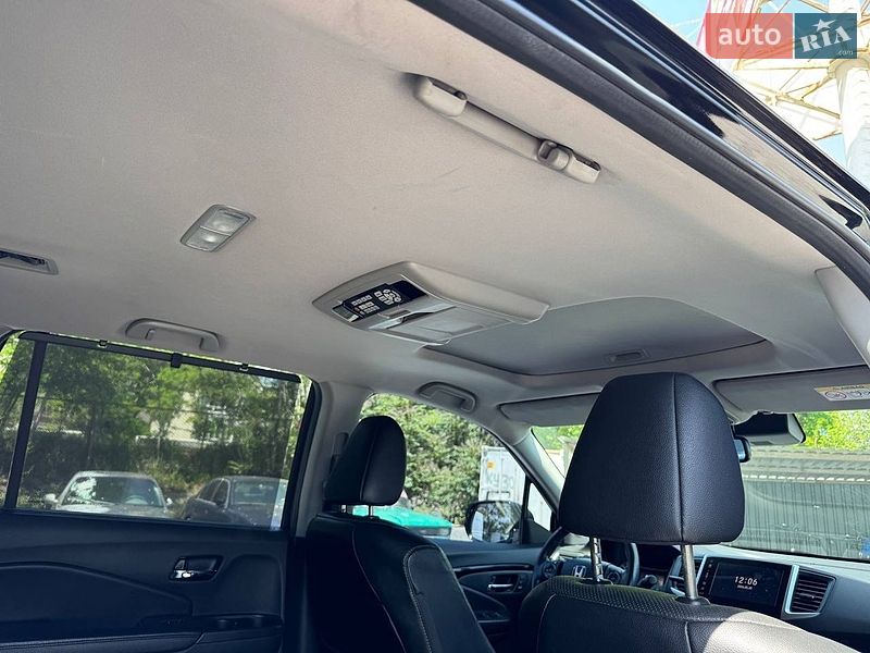 Внедорожник / Кроссовер Honda Pilot 2017 в Днепре