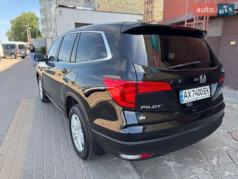 Внедорожник / Кроссовер Honda Pilot 2015 в Харькове
