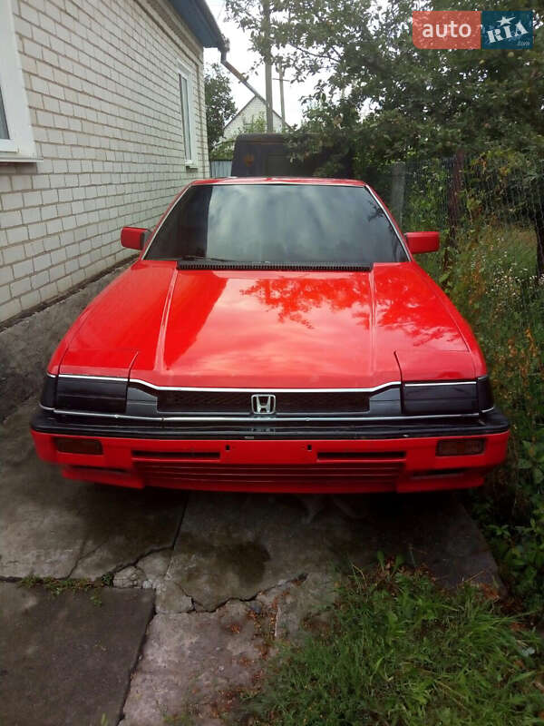 Купе Honda Prelude 1985 в Гребінці