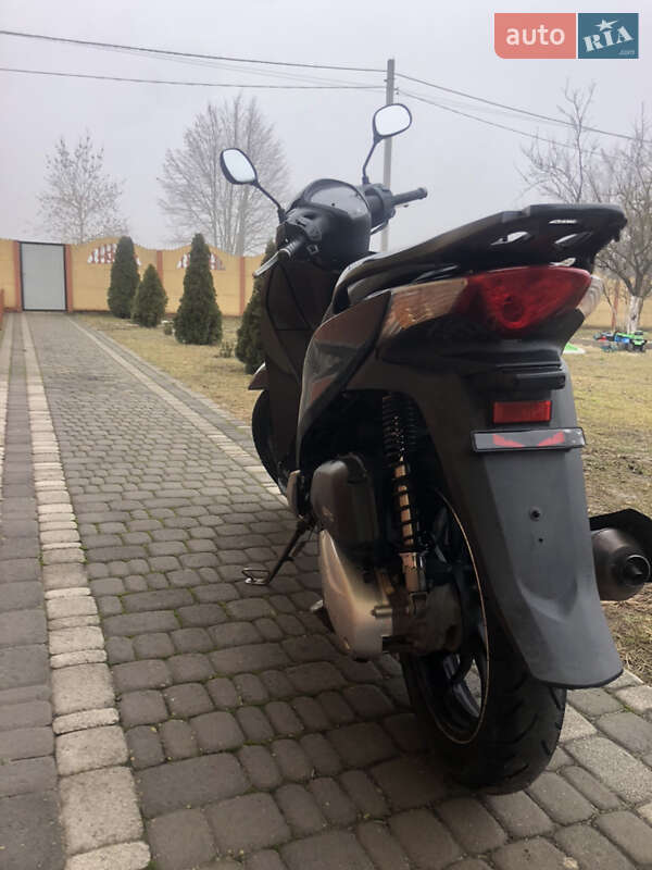 Мопеди Honda SH 125 2014 в Ковелі