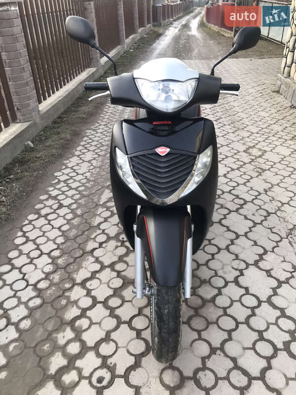Скутер Honda SH 125 2009 в Делятине