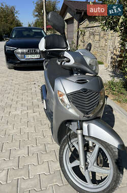 Скутер Honda SH 125 2009 в Дунаевцах