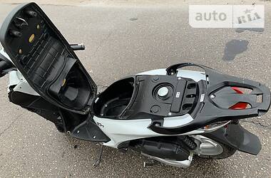 Макси-скутер Honda SH 150 2013 в Фастове