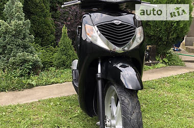 Макси-скутер Honda SH 150 2007 в 