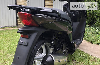 Макси-скутер Honda SH 150 2007 в 
