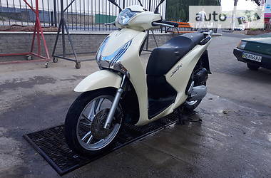 Макси-скутер Honda SH 150 2013 в Виннице