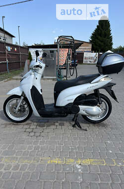 Скутер Honda SH 300i 2009 в Сокалі