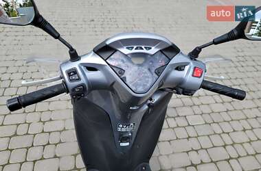 Макси-скутер Honda SH 300i 2013 в 