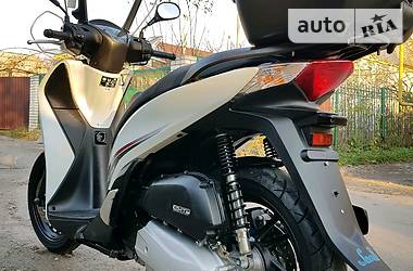 Скутер Honda SH 50 2016 в Могилев-Подольске