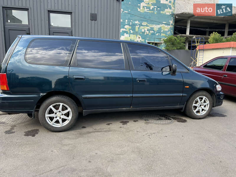 Минивэн Honda Shuttle 1998 в Днепре