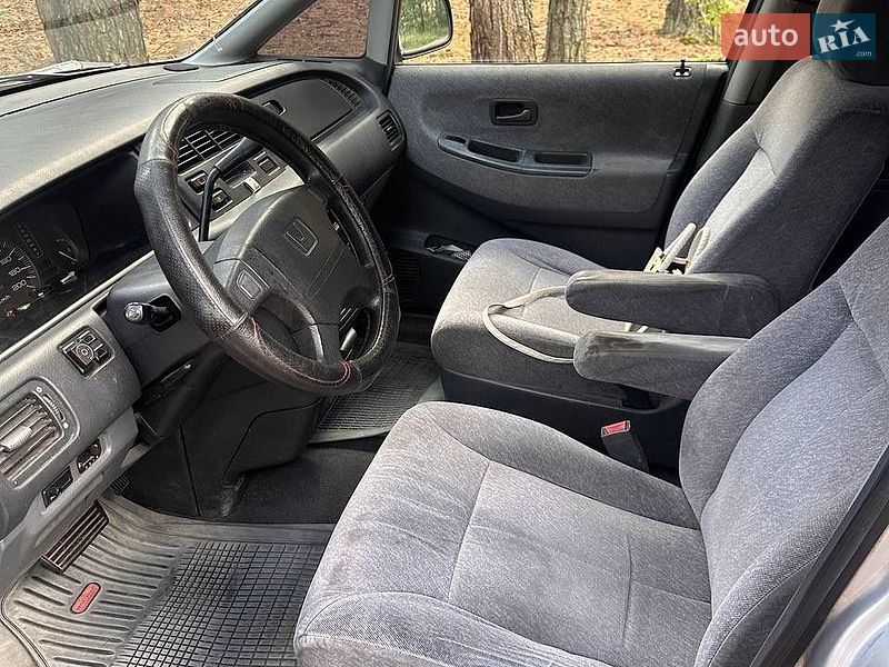 Минивэн Honda Shuttle 1997 в Вараше