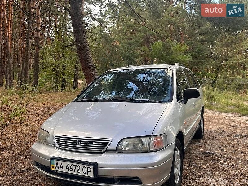 Минивэн Honda Shuttle 1997 в Вараше