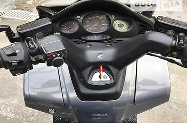 Макси-скутер Honda Silver Wing 600 2002 в Днепре