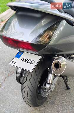 Макси-скутер Honda Silver Wing 600 2001 в 