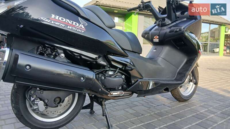 Макси-скутер Honda Silver Wing 600 2008 в Кропивницком