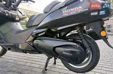 Макси-скутер Honda Silver Wing 600 2008 в 