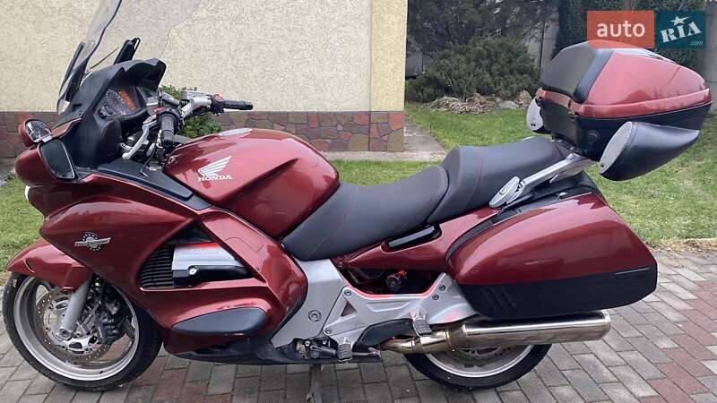 Мотоцикл Спорт-туризм Honda ST 1300 Pan European 2006 в Запоріжжі