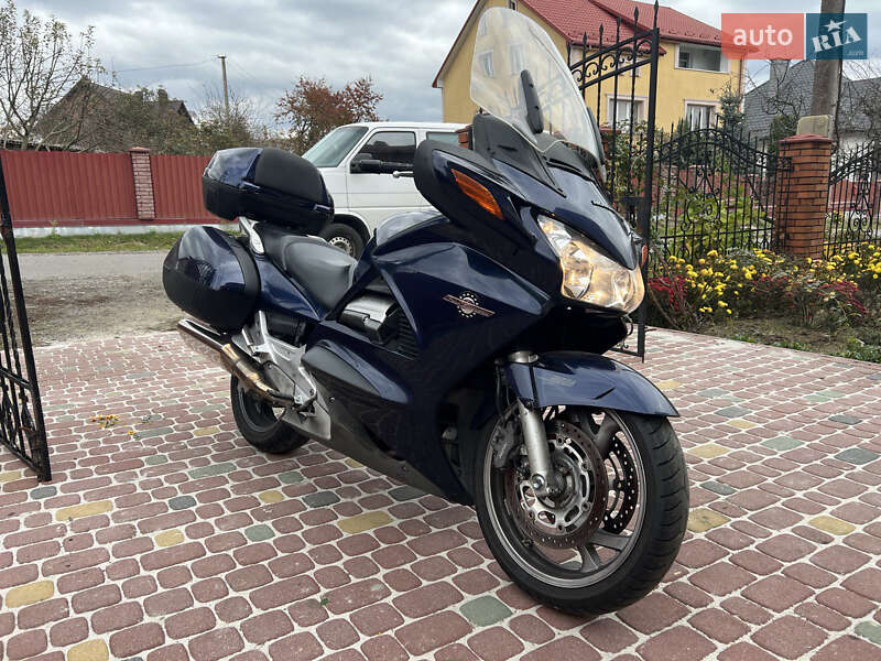 Honda ST 1300 Pan European 2004