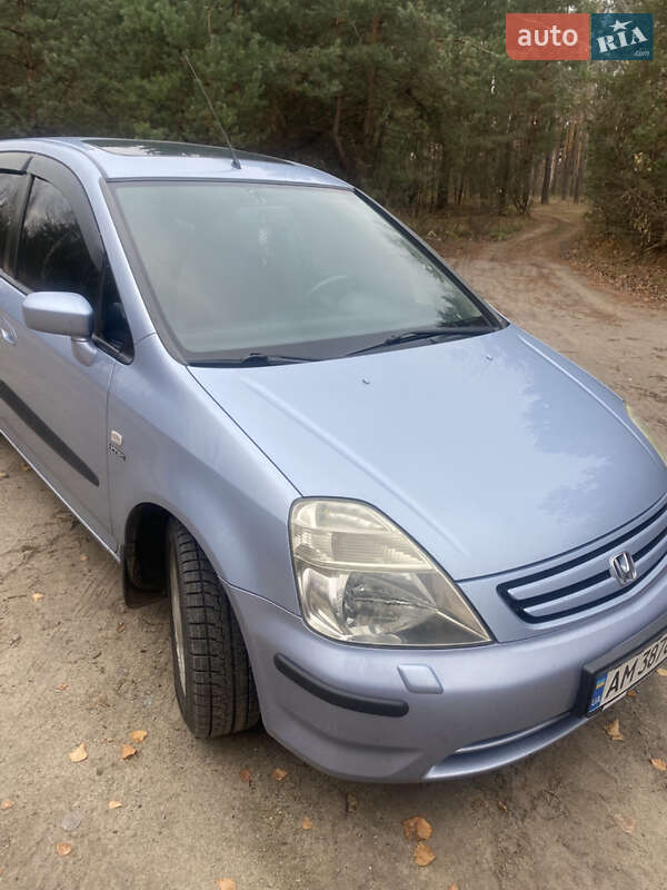Минивэн Honda Stream 2002 в 