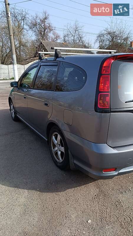 Минивэн Honda Stream 2004 в Буче