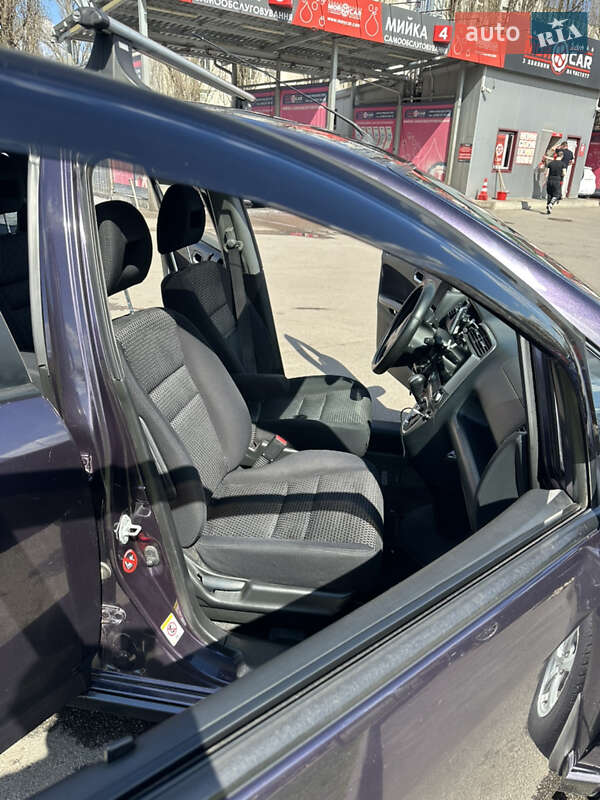 Минивэн Honda Stream 2005 в Киеве