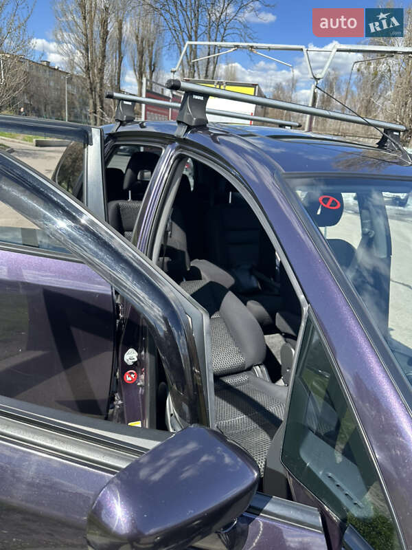 Минивэн Honda Stream 2005 в Киеве