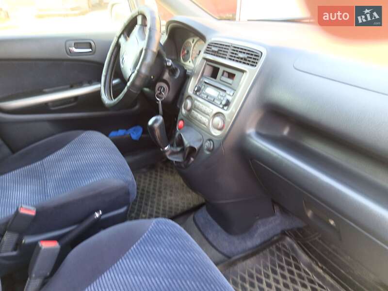 Минивэн Honda Stream 2001 в Мироновке