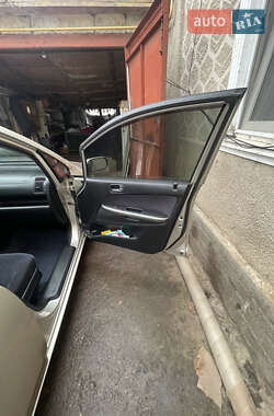 Минивэн Honda Stream 2003 в 