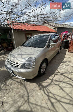 Минивэн Honda Stream 2003 в 