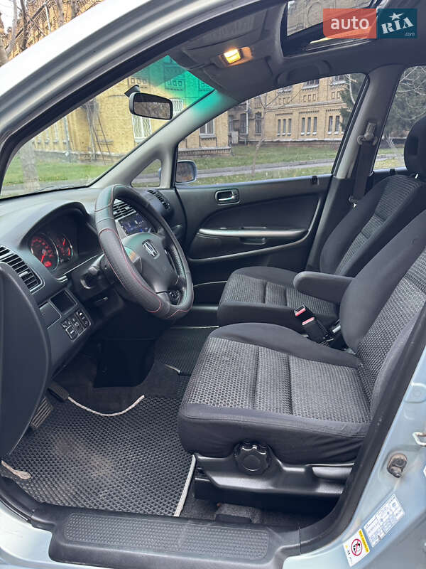 Минивэн Honda Stream 2004 в Киеве фото 12 Минивэн Honda Stream 2004 в Киеве