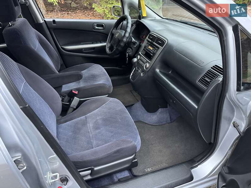 Минивэн Honda Stream 2003 в Киеве