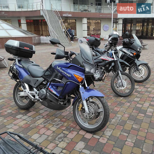 Мотоцикл Туризм Honda Varadero 1000 2004 в 